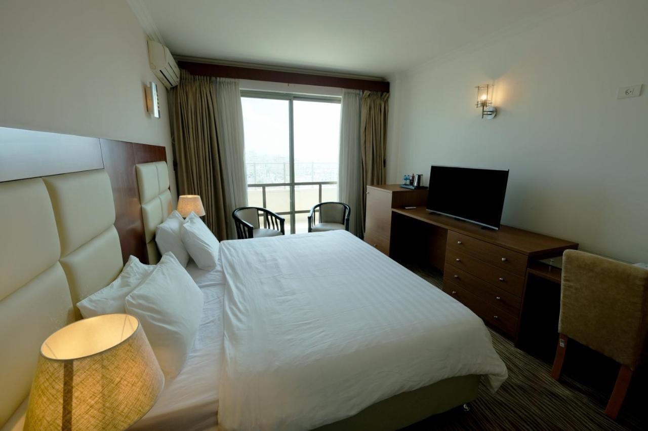 Red Crescent Guesthouse Ramallah Dış mekan fotoğraf