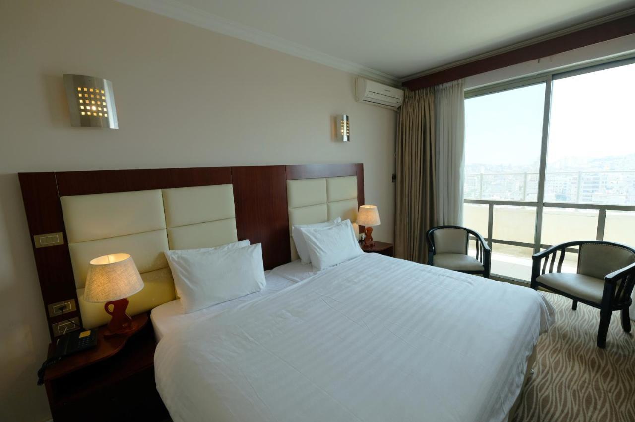 Red Crescent Guesthouse Ramallah Dış mekan fotoğraf
