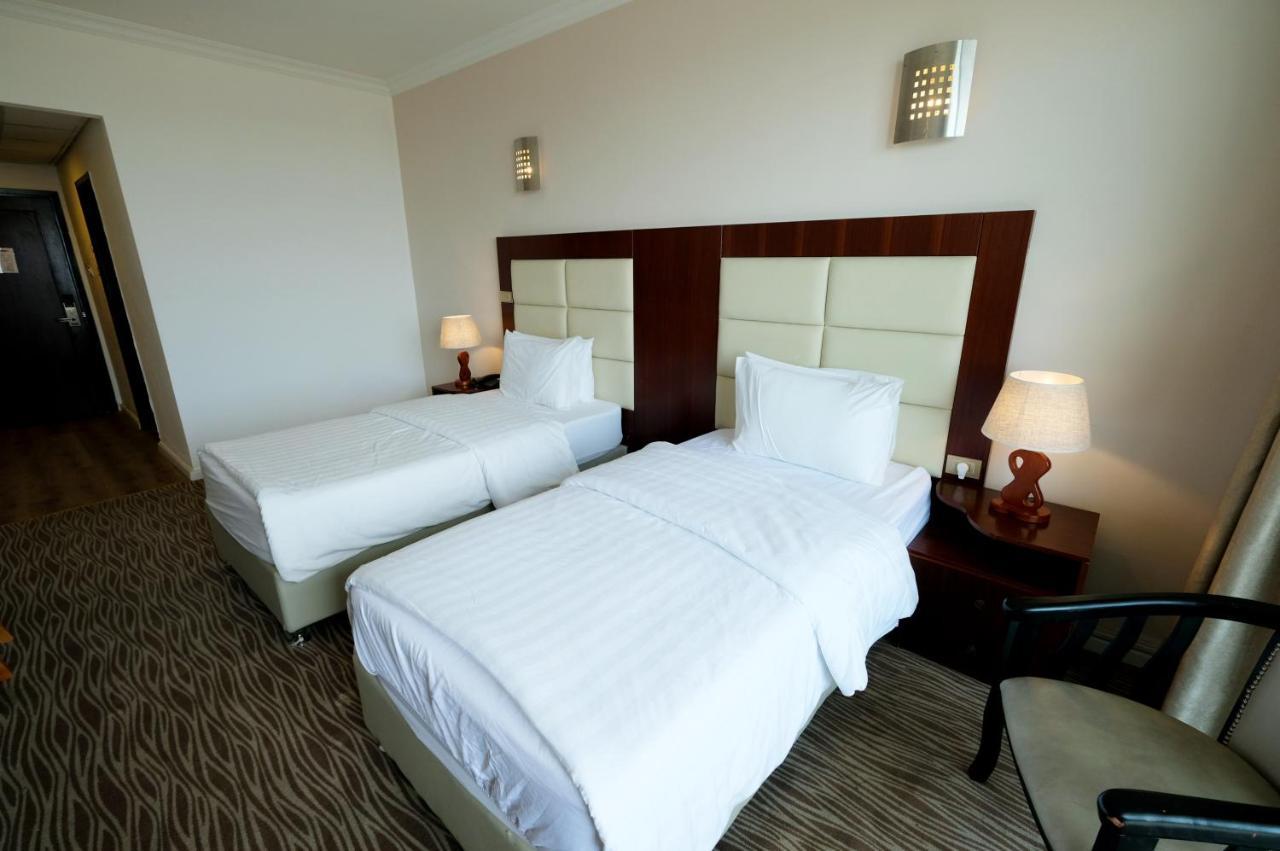 Red Crescent Guesthouse Ramallah Dış mekan fotoğraf