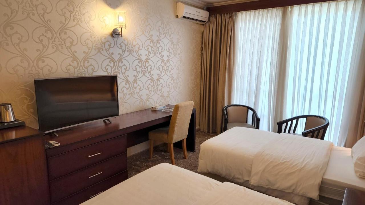 Red Crescent Guesthouse Ramallah Dış mekan fotoğraf