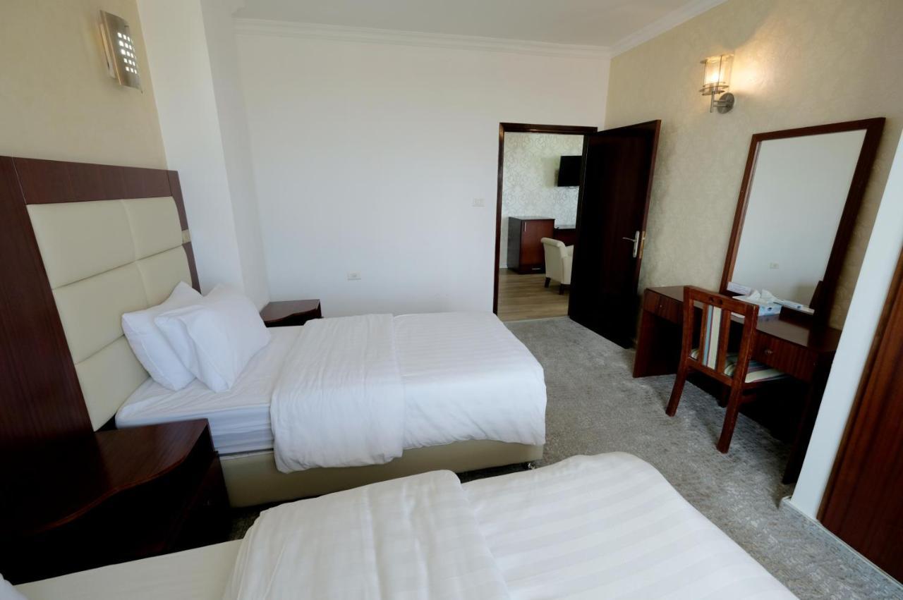 Red Crescent Guesthouse Ramallah Dış mekan fotoğraf