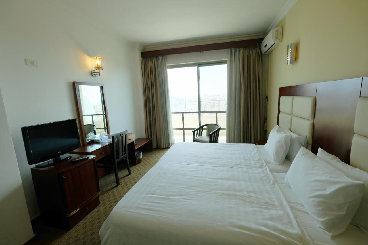 Red Crescent Guesthouse Ramallah Dış mekan fotoğraf