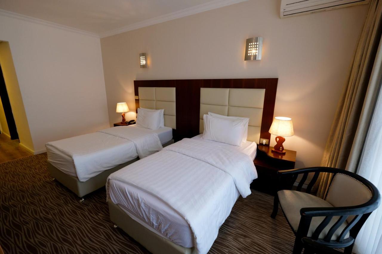 Red Crescent Guesthouse Ramallah Dış mekan fotoğraf