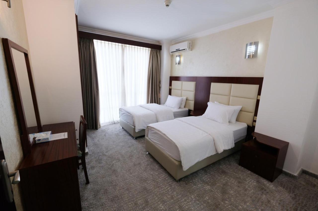 Red Crescent Guesthouse Ramallah Dış mekan fotoğraf