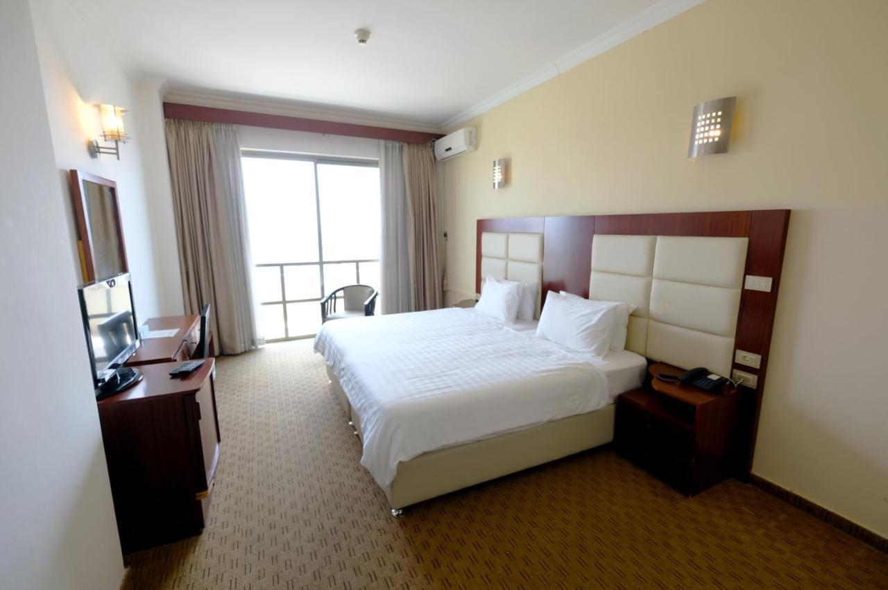 Red Crescent Guesthouse Ramallah Dış mekan fotoğraf