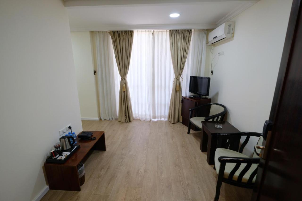 Red Crescent Guesthouse Ramallah Dış mekan fotoğraf