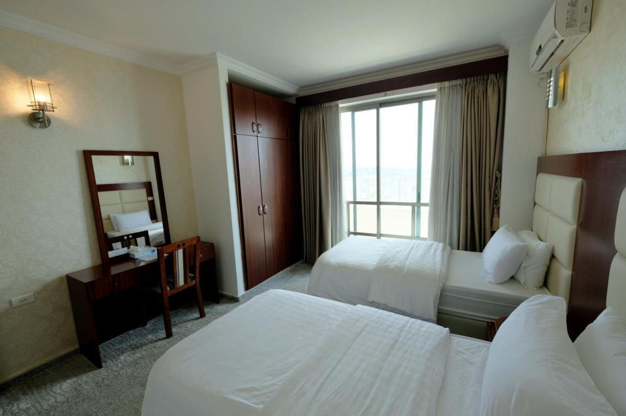 Red Crescent Guesthouse Ramallah Dış mekan fotoğraf