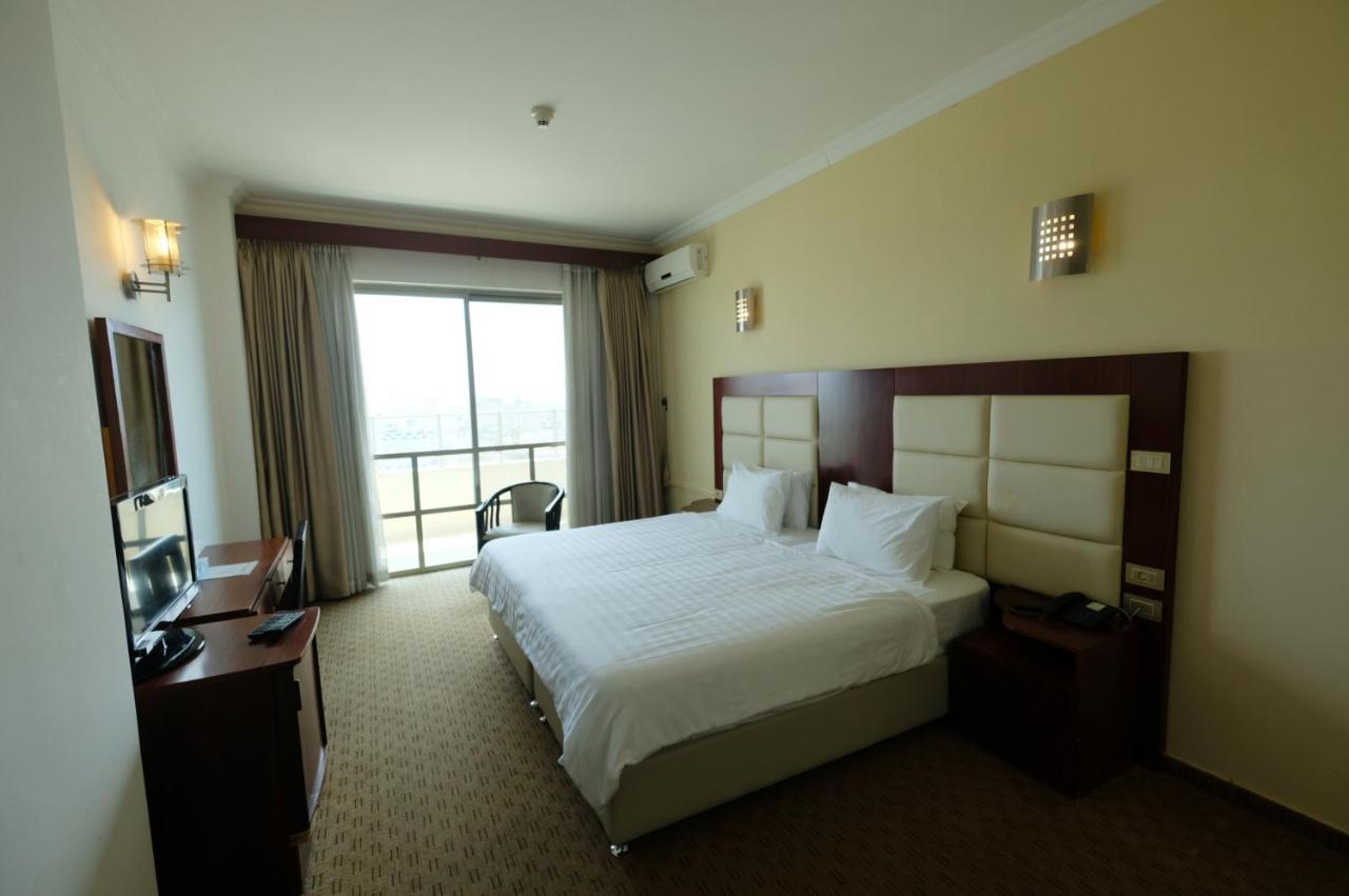 Red Crescent Guesthouse Ramallah Dış mekan fotoğraf
